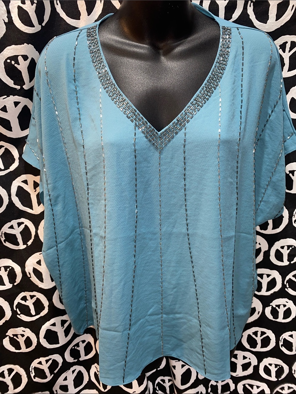 THE MUSES LOUNGE BLUE SEQUIN V-NECK TOP SZ S